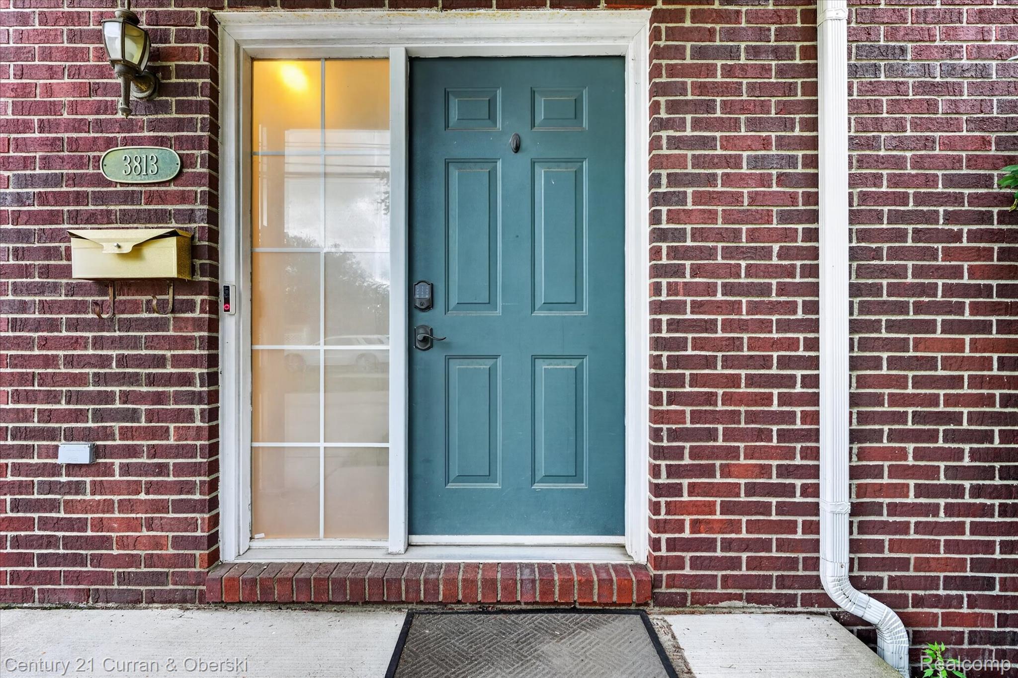 3813 South Rochester Road Royal Oak, MI 48073 - Photo 4 of 42