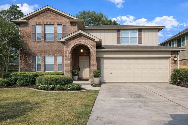 $319,999 | 22610 August Leaf Drive, Tomball, TX 77375