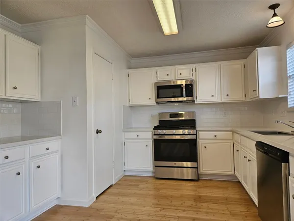$319,999 | 22610 August Leaf Drive, Tomball, TX 77375