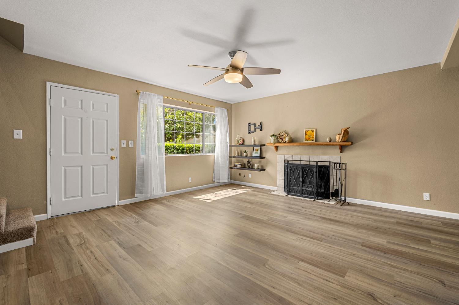 3130 Cambridge Road, Unit 3 Cameron Park, CA 95682 - Photo 12 of 53 Gallery Image 12