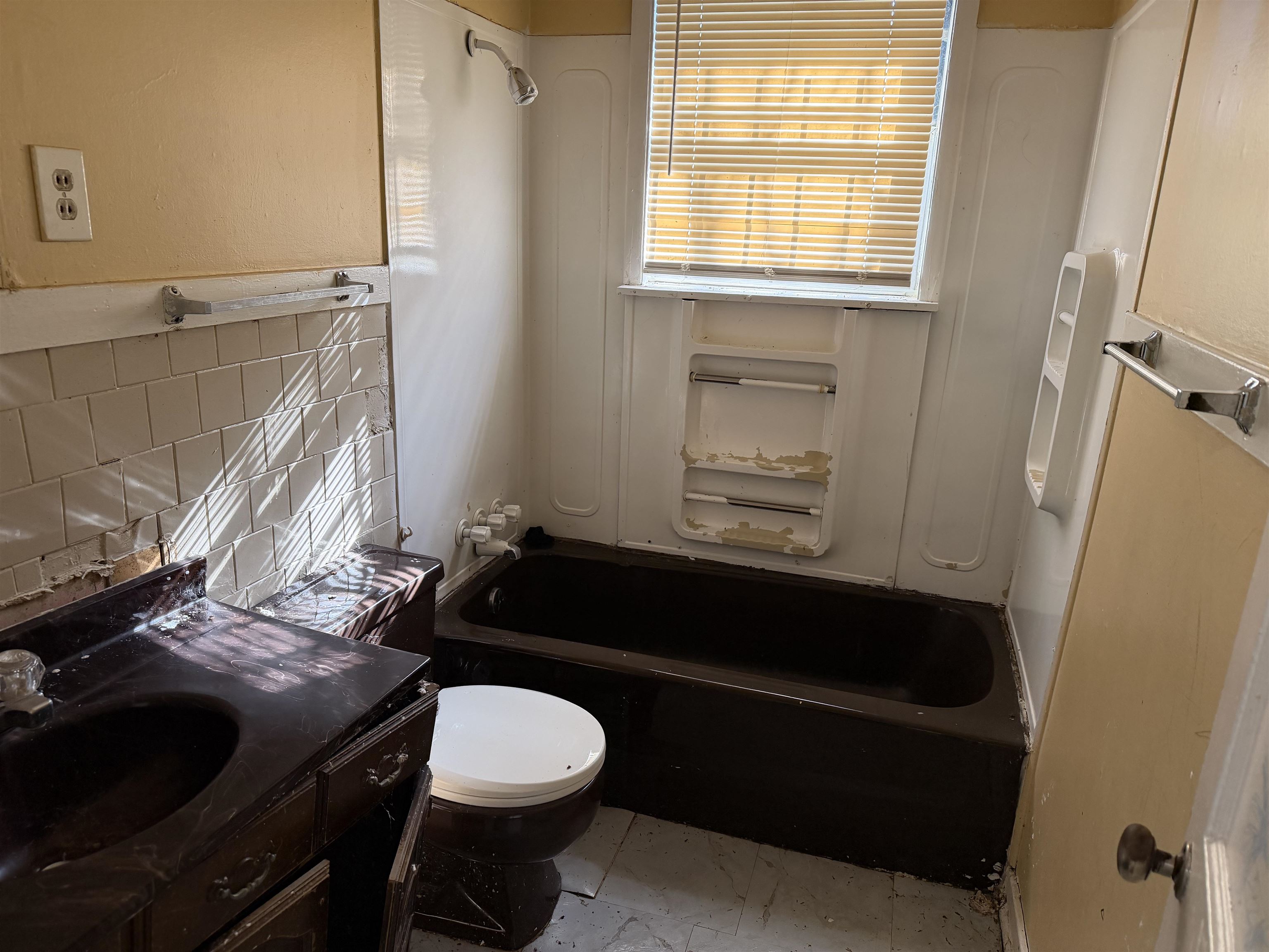 275 Flynn Road Memphis, TN 38109 - Photo 11 of 14