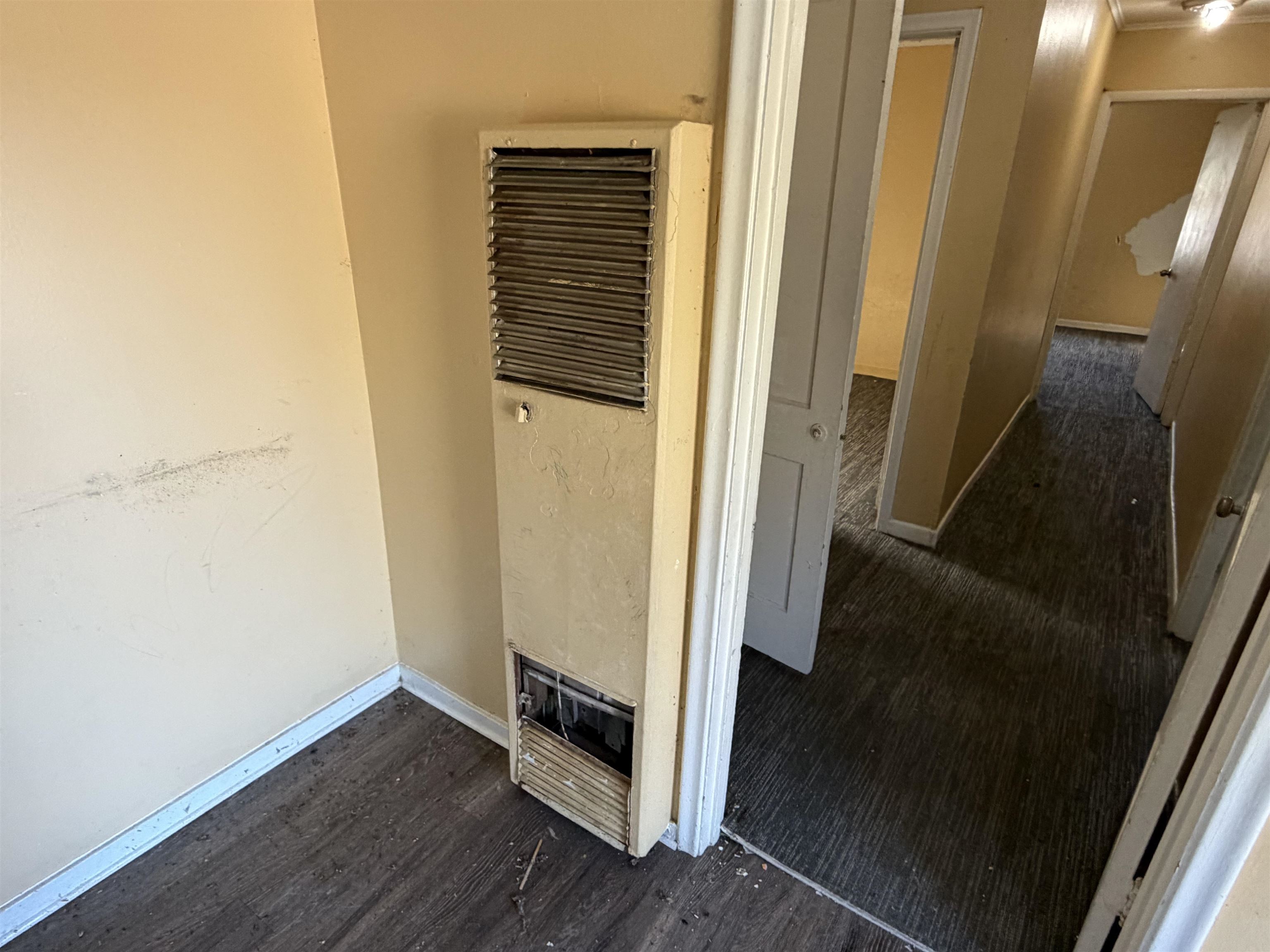 275 Flynn Road Memphis, TN 38109 - Photo 8 of 14