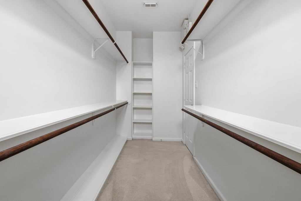 1128 West 26th Street Houston, TX 77008 - Photo 10 of 48 closet