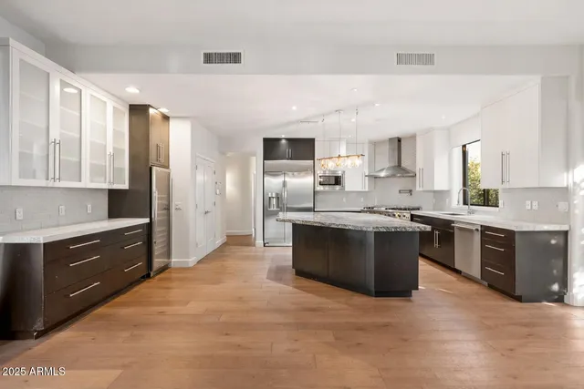 $6,000 | 11 West San Juan Avenue, Phoenix, AZ 85013