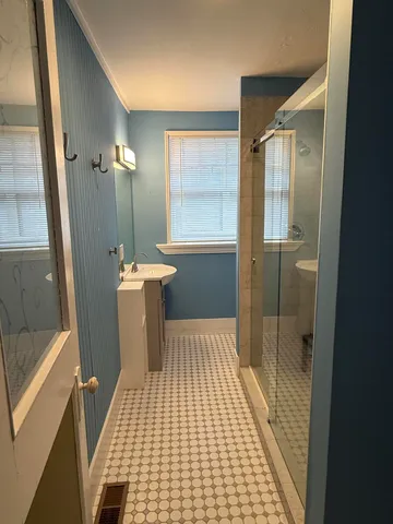 $2,000 | 221 Morningside Drive, Chattanooga, TN 37404