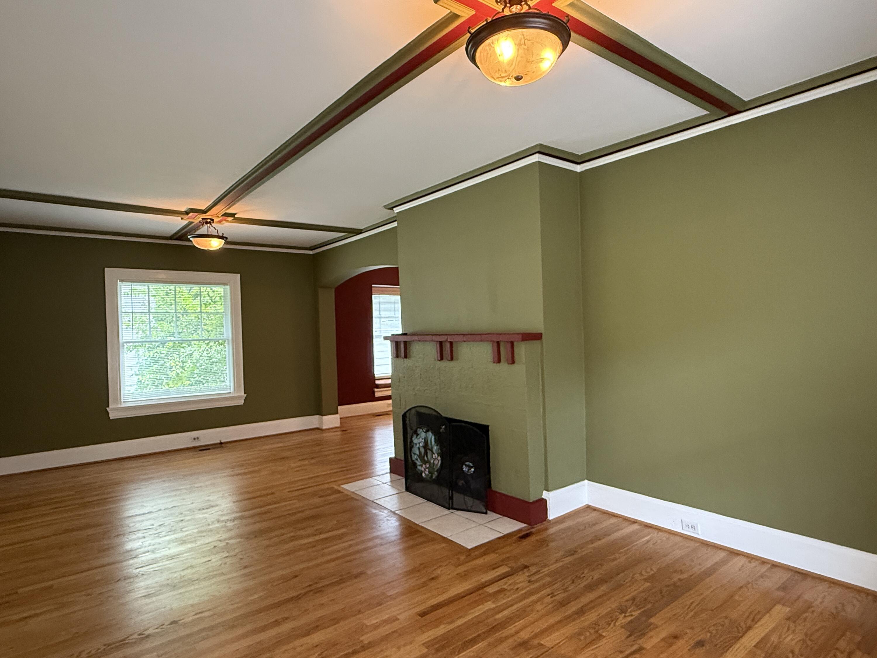 221 Morningside Drive Chattanooga, TN 37404 - Photo 5 of 23 IMG_6132