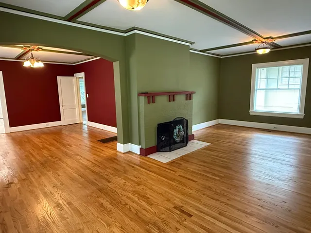 $2,000 | 221 Morningside Drive, Chattanooga, TN 37404