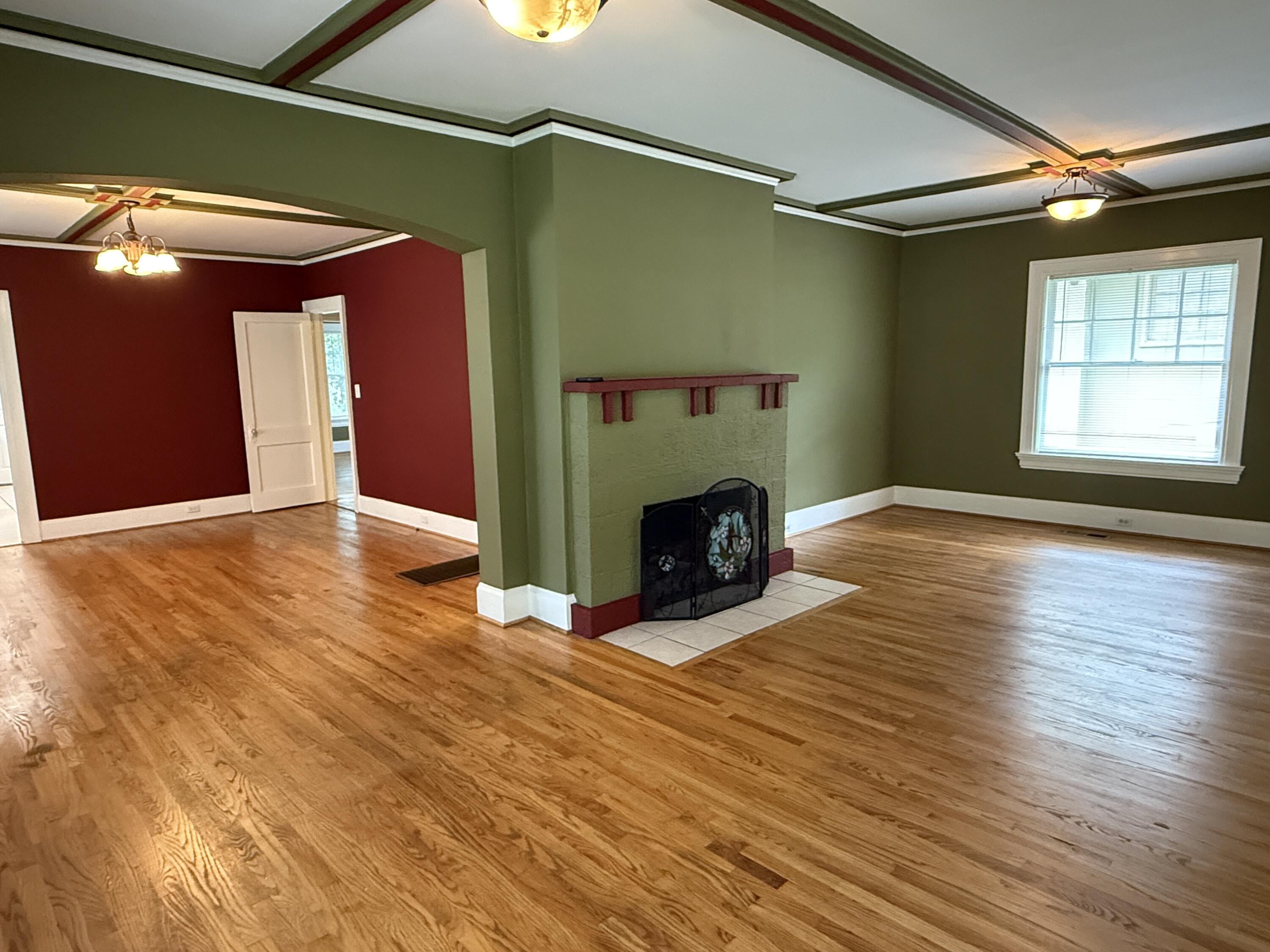 221 Morningside Drive Chattanooga, TN 37404 - Photo 6 of 23 IMG_6121