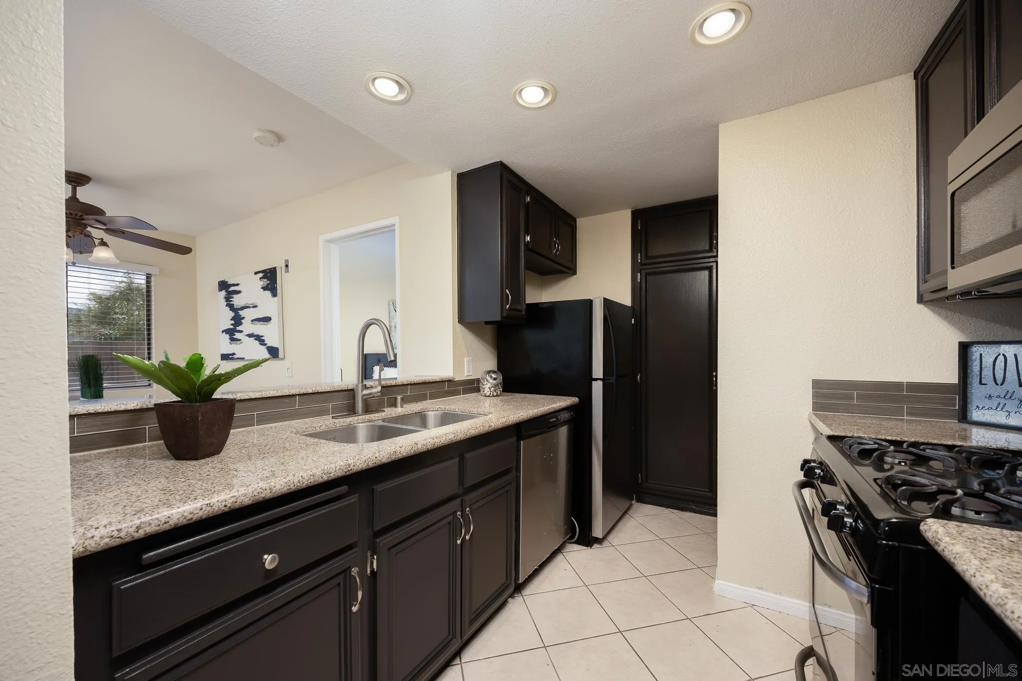 2950 Anawood Way Spring Valley, CA 91978 - Photo 13 of 29 Gallery Image 13
