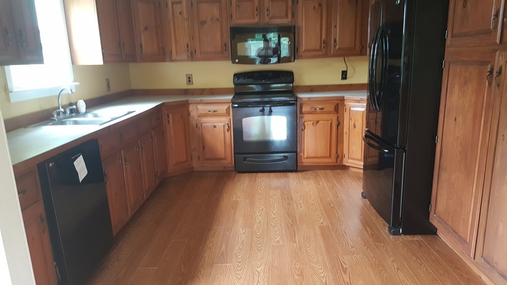 208 North Shore Road Newport, NH 03773 - Photo 11 of 31