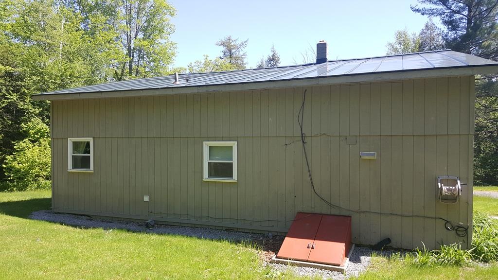 208 North Shore Road Newport, NH 03773 - Photo 5 of 31