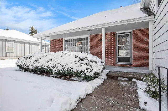 $429,900 | 5531 West 98th Place, Overland Park, KS 66207