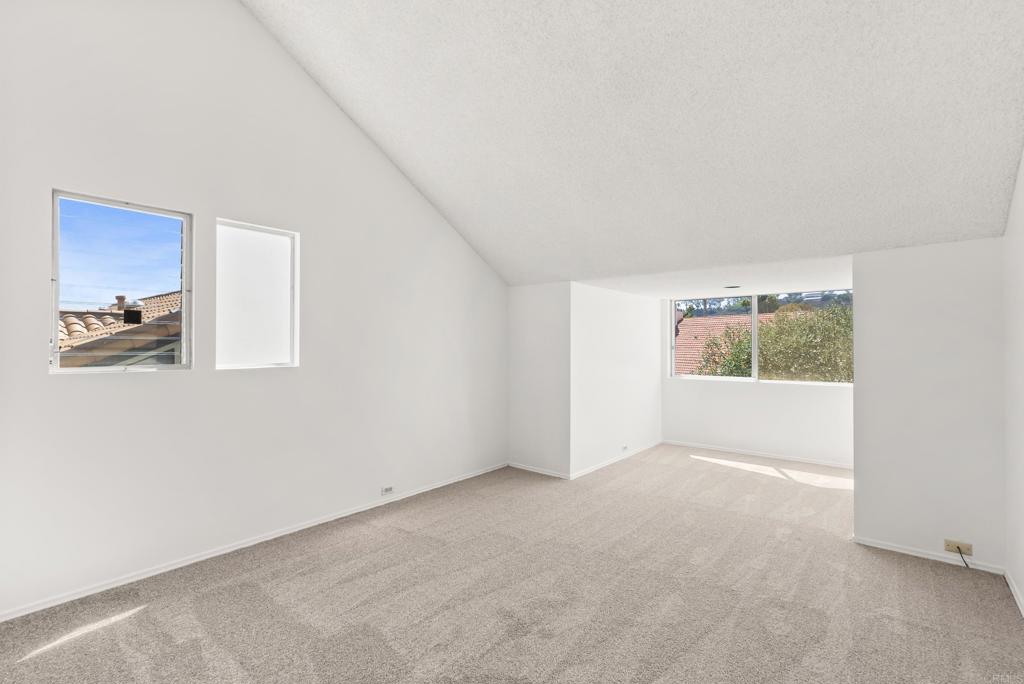 16138 Via Madera Circa West Rancho Santa Fe, CA 92091 - Photo 31 of 44