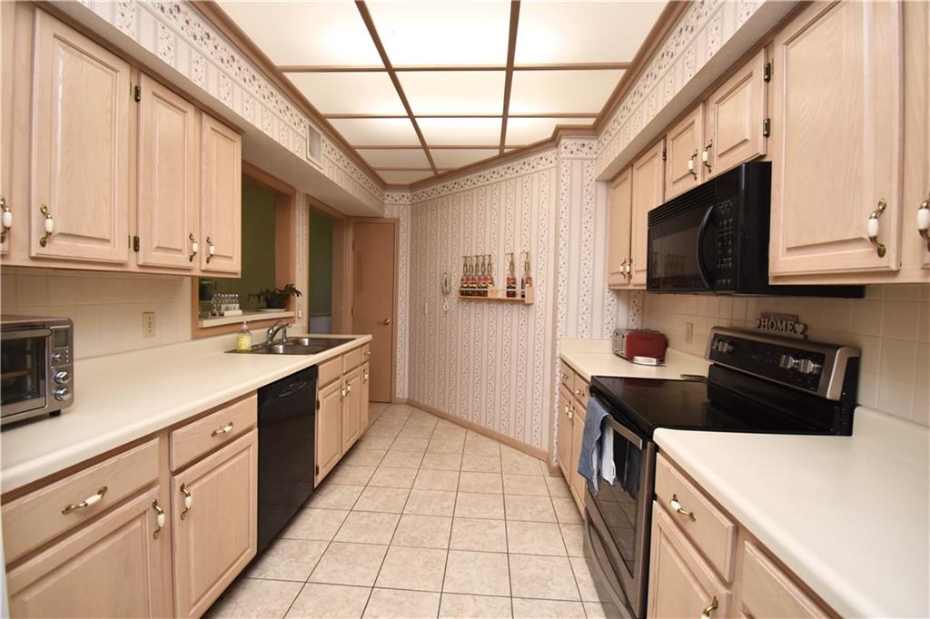 17800 Bolger Road, Unit 101 Independence, MO 64055 - Photo 11 of 38