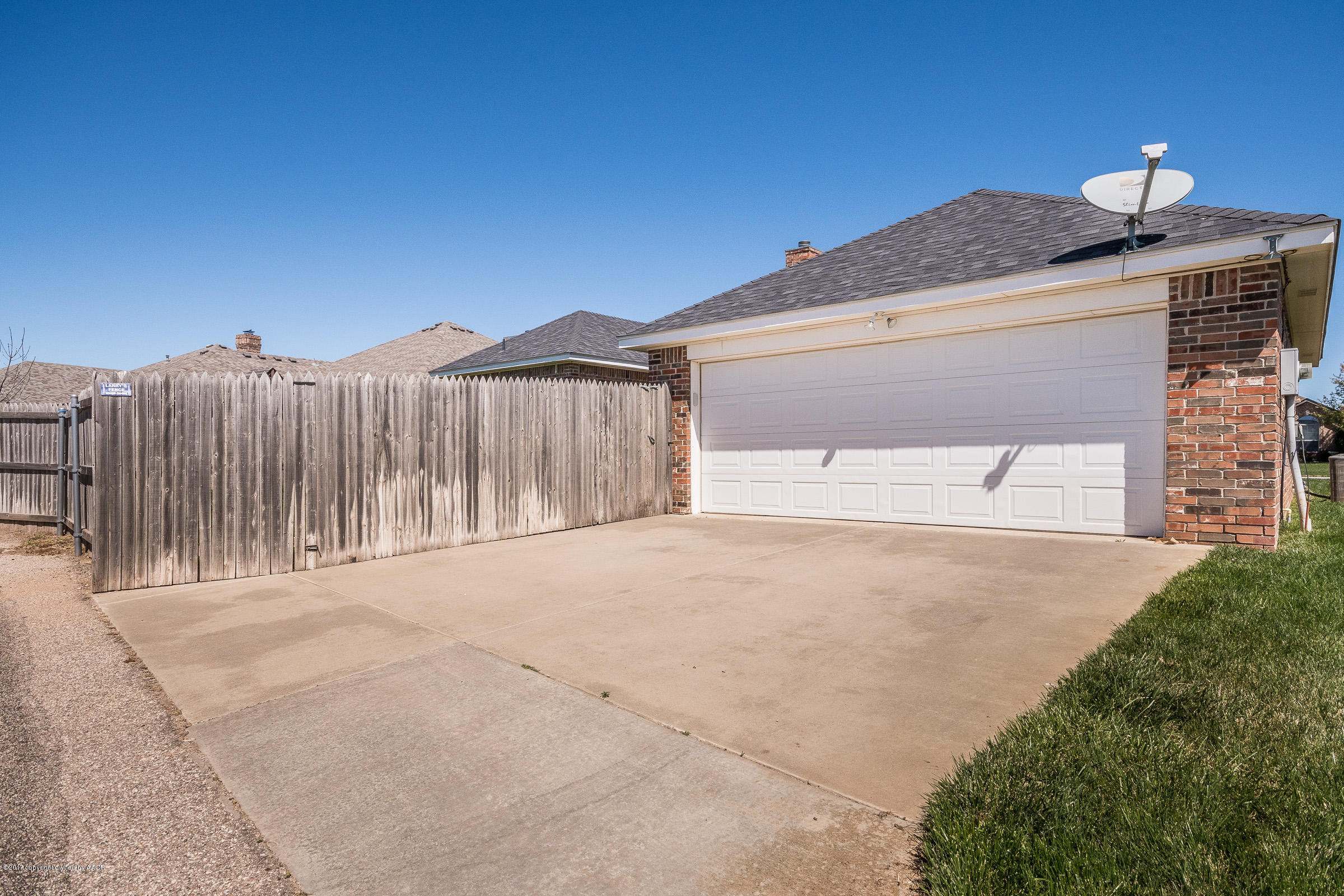 6805 Thunder Road Amarillo, TX 79119 - Photo 22 of 23 Garage_