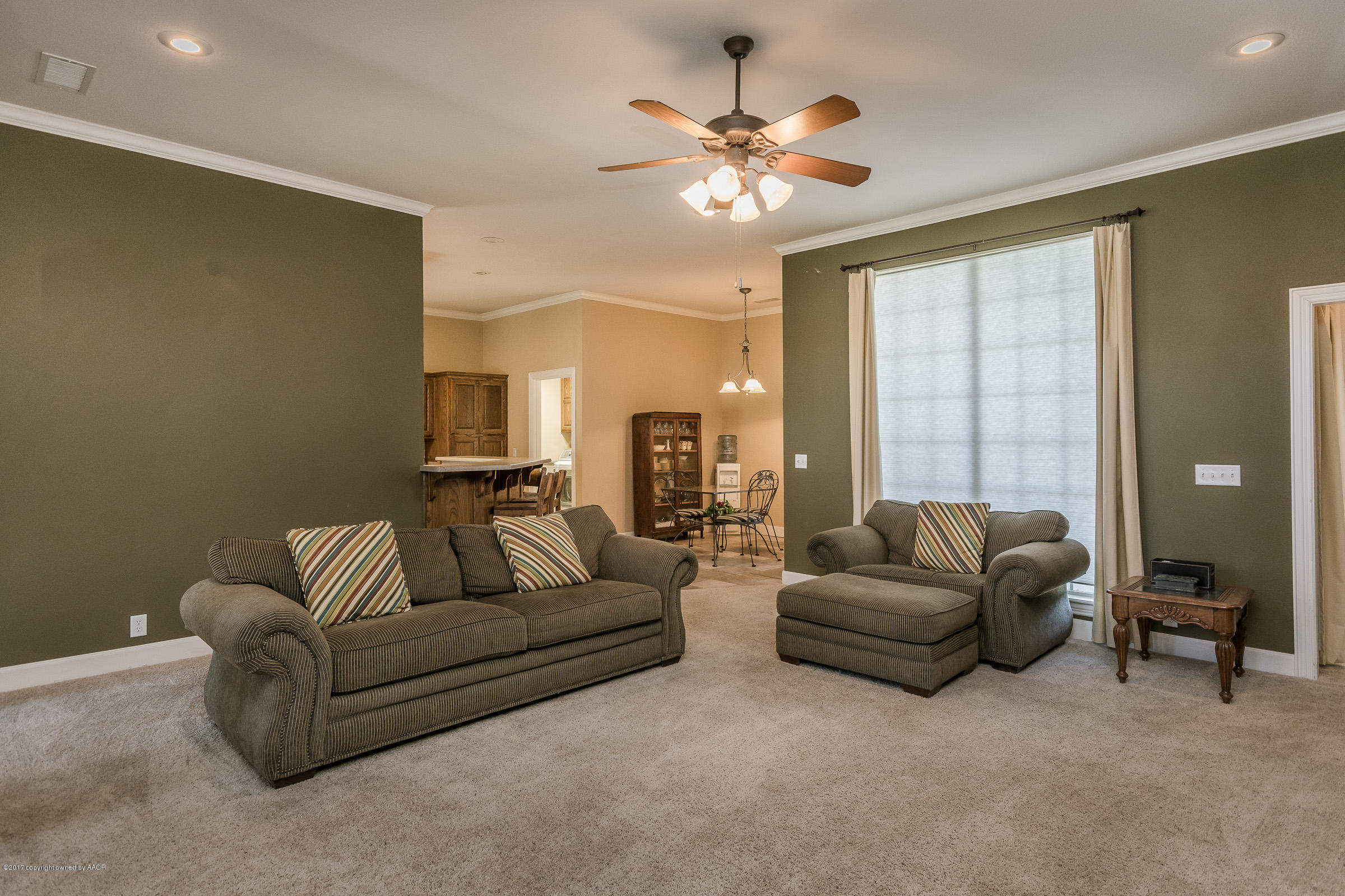 6805 Thunder Road Amarillo, TX 79119 - Photo 6 of 23 Living Room_-3