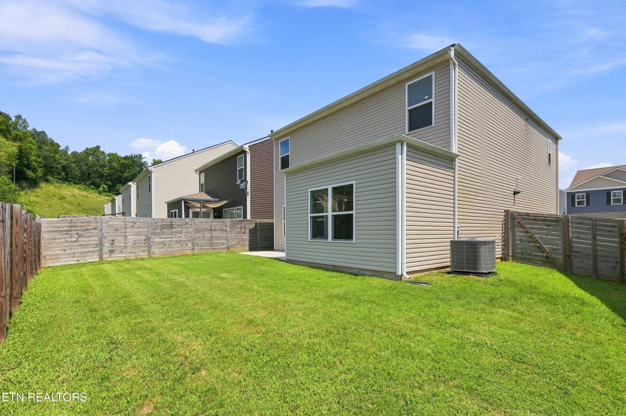 190 Ibis Loop Oak Ridge, TN 37830 - Photo 37 of 46 Gallery Image 37