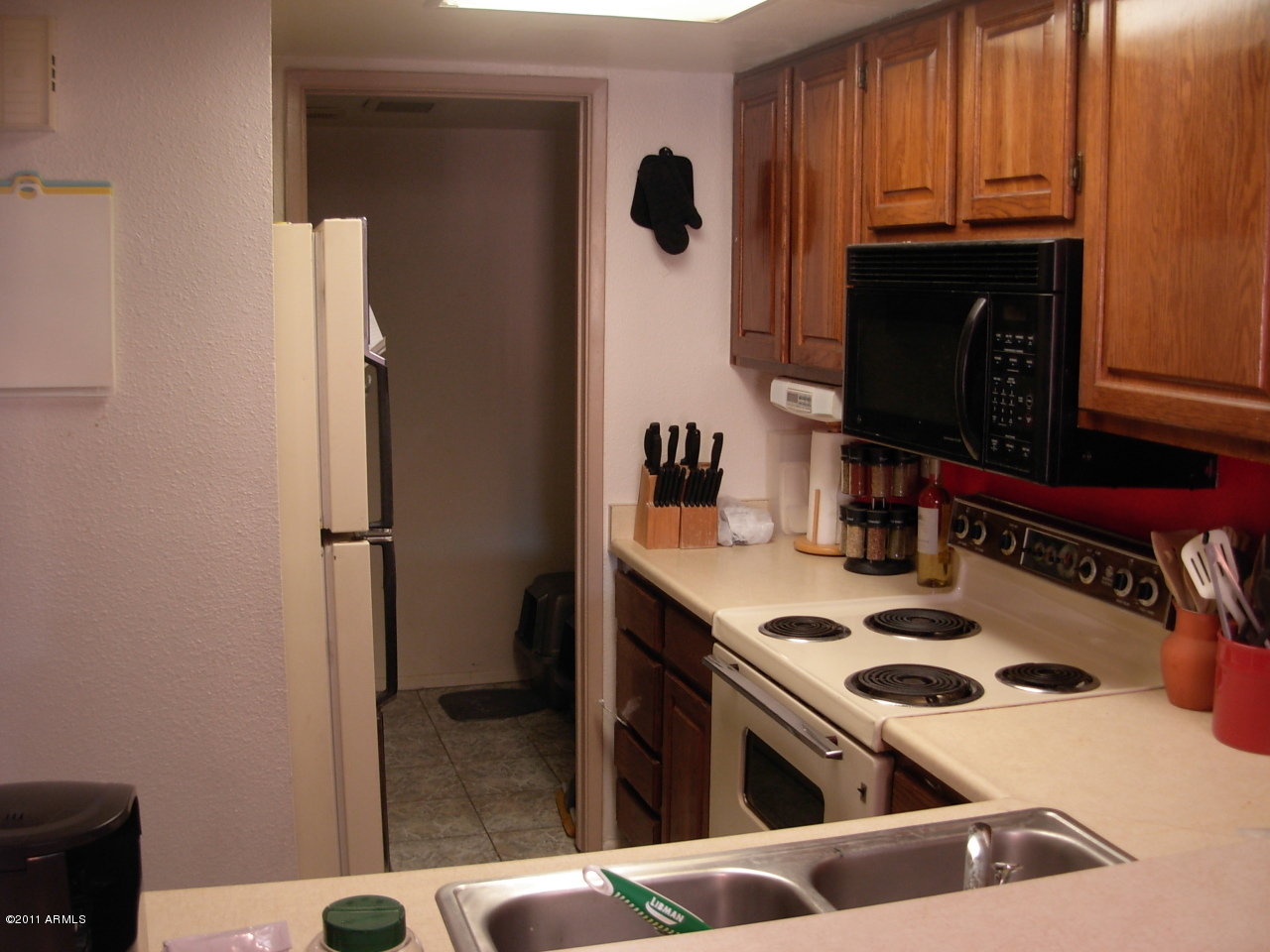 4221 East Almeria Road, Unit 7 Phoenix, AZ 85008 - Photo 3 of 15 Kitchen 1