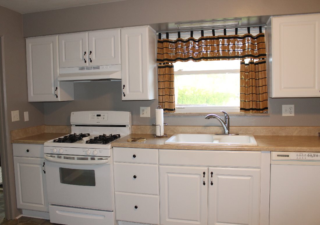 11121 Coldwater Road Fort Wayne, IN 46845 - Photo 3 of 28 Gallery Image 3