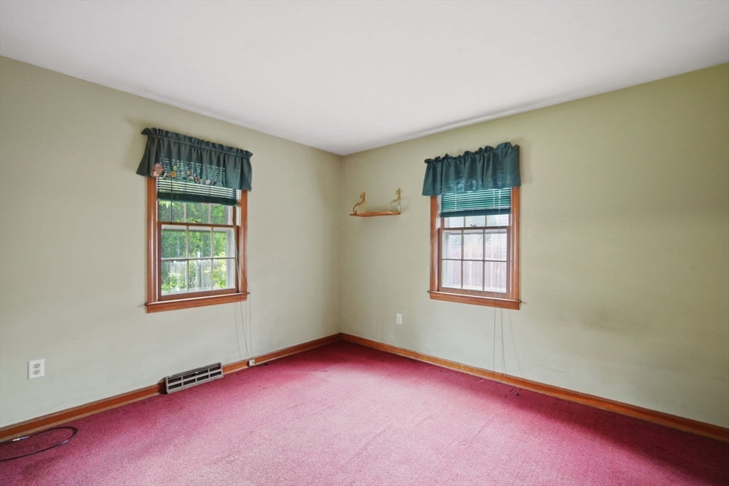 40 West Canton Circle Springfield, MA 01104 - Photo 17 of 25