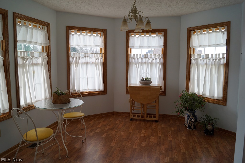 7231 Hartman Road Wadsworth, OH 44281 - Photo 8 of 19