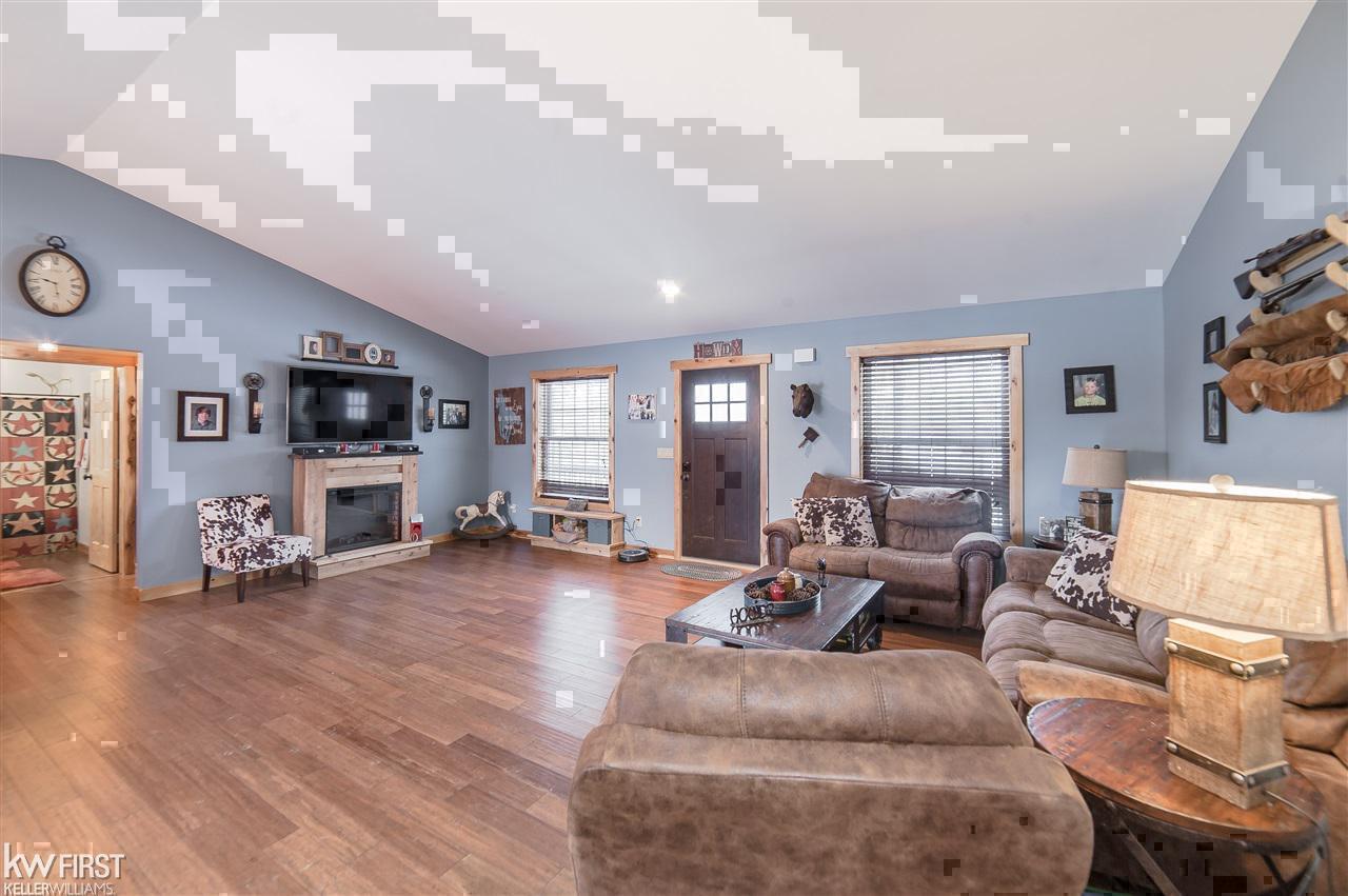 6509 Dutch Road Goodrich, MI 48438 - Photo 33 of 45 21562390-32.JPG