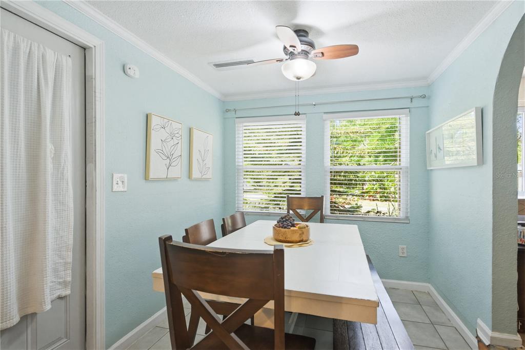 701 South Crest Avenue Clearwater, FL 33756 - Photo 11 of 54