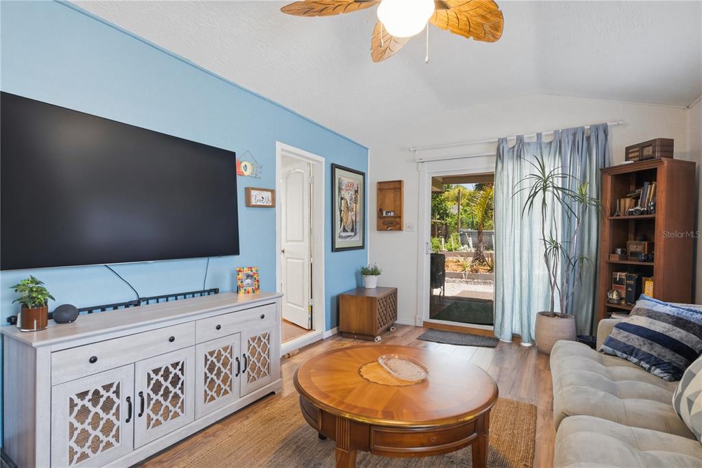 701 South Crest Avenue Clearwater, FL 33756 - Photo 18 of 54