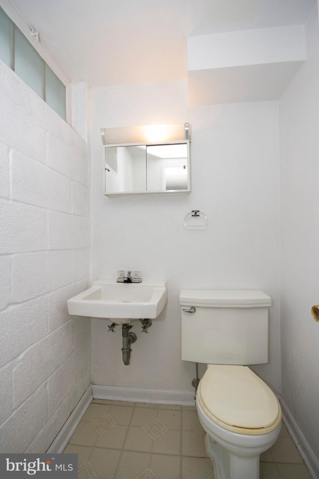 4100 Glen Park Road Baltimore, MD 21236 - Photo 25 of 30 Bath