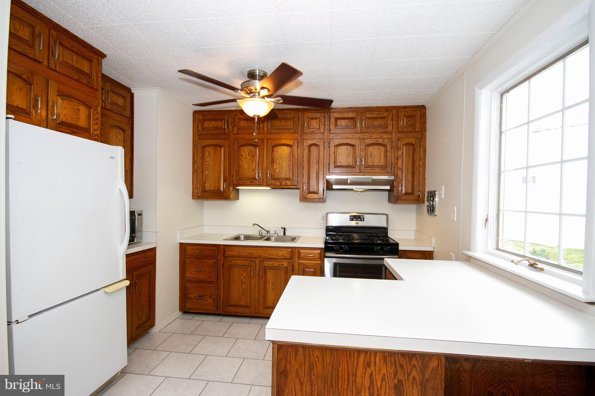 4100 Glen Park Road Baltimore, MD 21236 - Photo 8 of 30 Kitchen