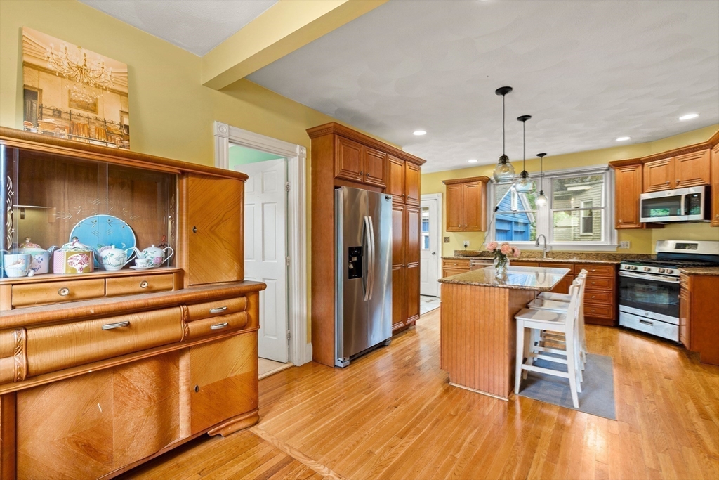 9 Sheridan Road Swampscott, MA 01907 - Photo 14 of 41