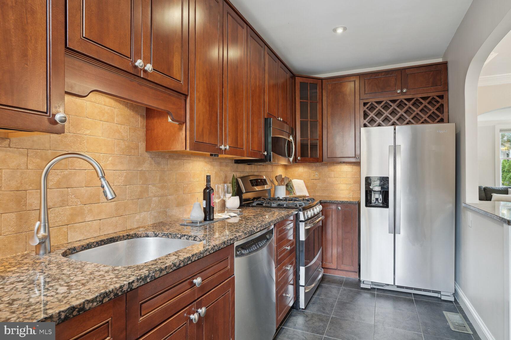 2459 Tunlaw Road Northwest Washington, DC 20007 - Photo 14 of 50 Kitchen