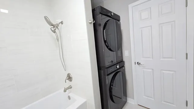 $224,900 | 231 Harvest Court, Vernon Hills, IL 60061