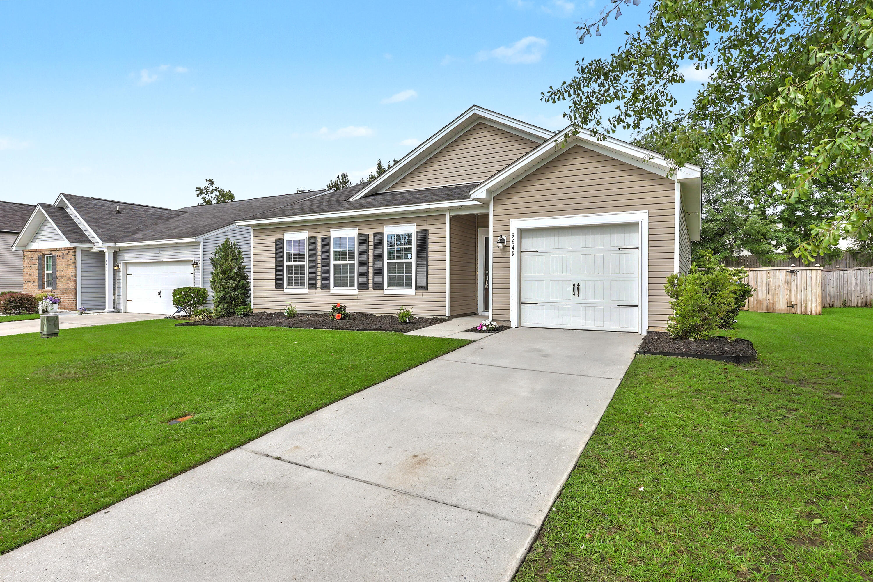 9649 Spencer Woods Road Ladson, SC 29456 - Photo 14 of 30 ZYN_1197_198_199_200_201_202_203