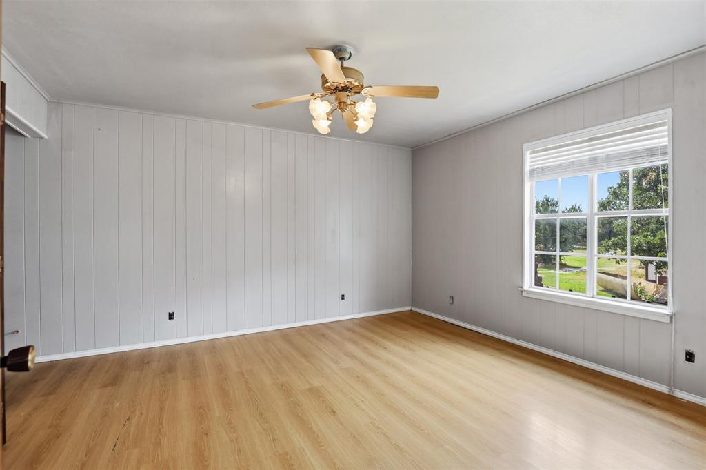 4298 Knob Road Springtown, TX 76082 - Photo 19 of 25
