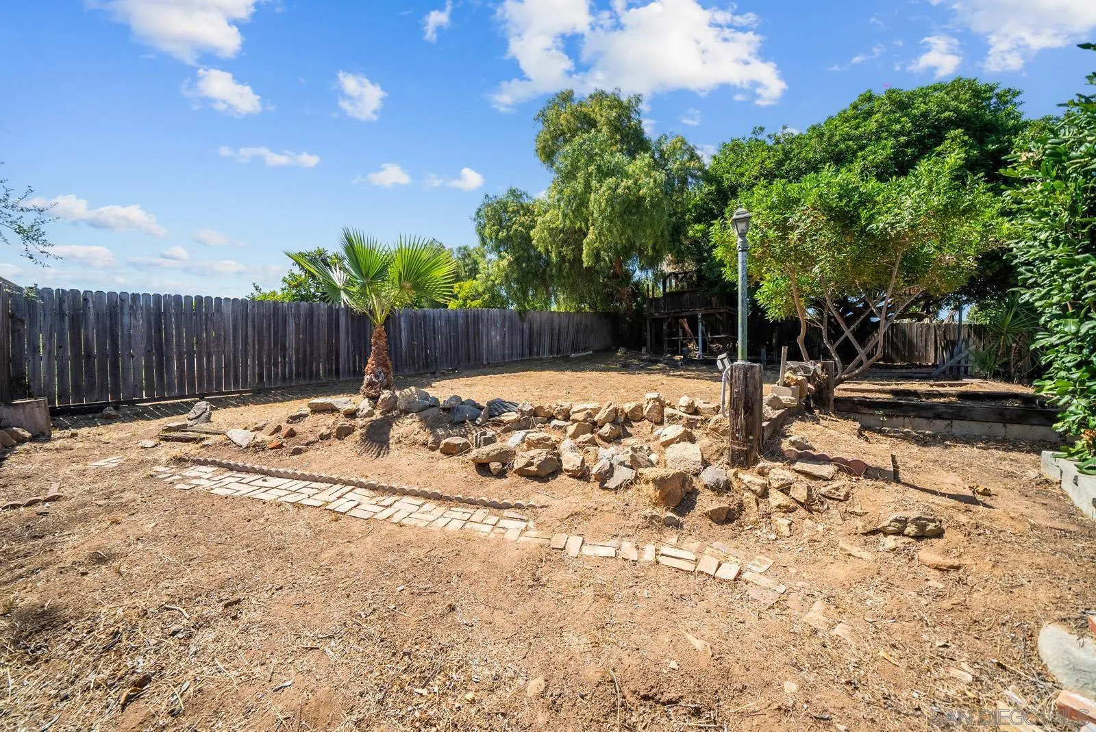 2327 Morro Road Fallbrook, CA 92028 - Photo 55 of 75 a view of a backyard of the house