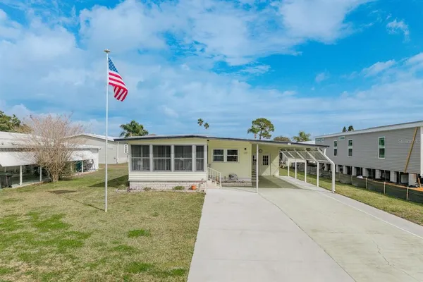 $199,900 | 127 Independence Avenue, Palm Harbor, FL 34684