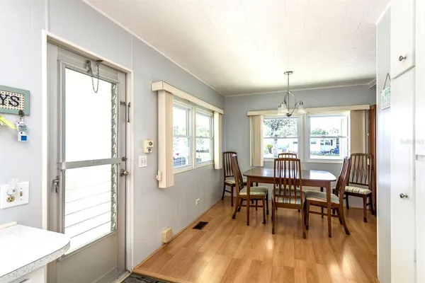 $199,900 | 127 Independence Avenue, Palm Harbor, FL 34684