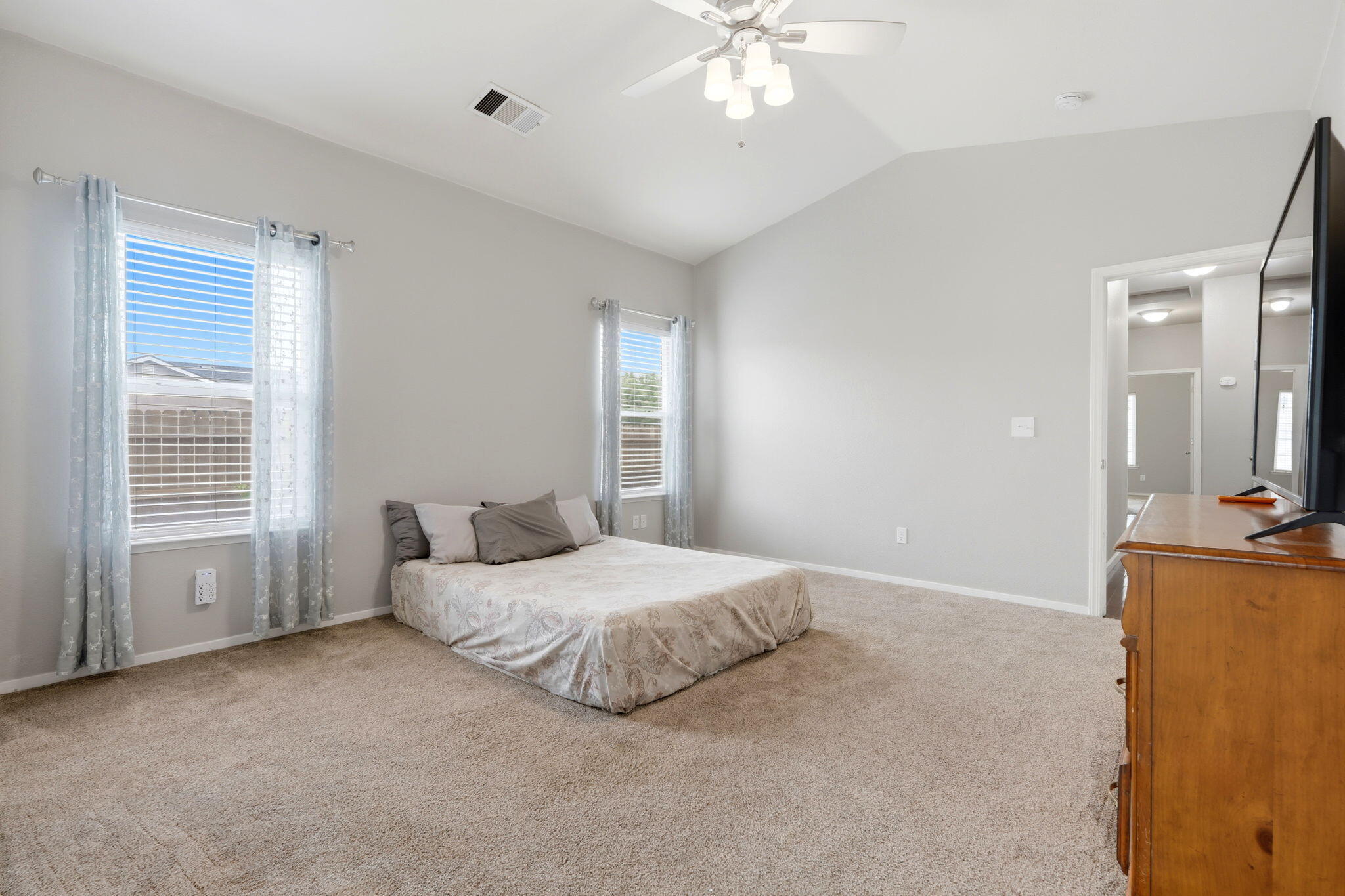 1497 Persimmon Street Lemoore, CA 93245 - Photo 35 of 51