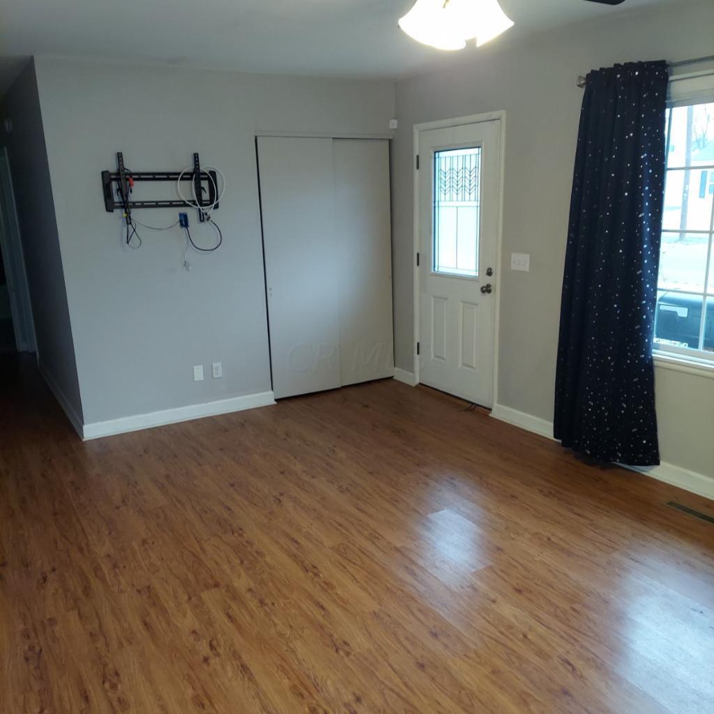 4633 Annhurst Road Columbus, OH 43228 - Photo 5 of 24 DB2AE269-1F0A-4CD4-8FBC-309E92FB0416