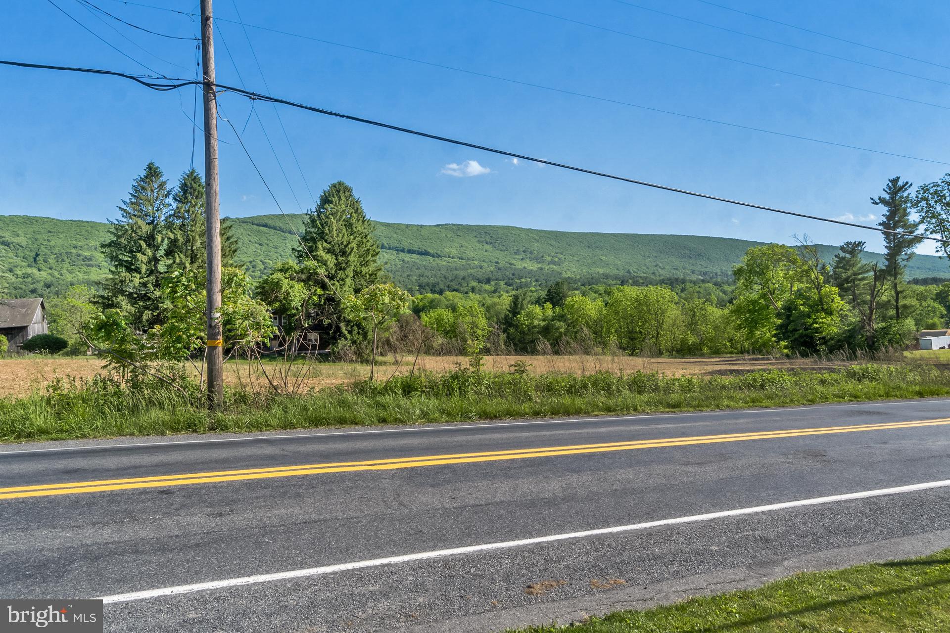 331 East Lizard Creek Road Lehighton, PA 18235 - Photo 4 of 37 Gallery Image 4