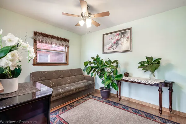 $185,000 | 3023 Paris Avenue, Unit 205, River Grove, IL 60171