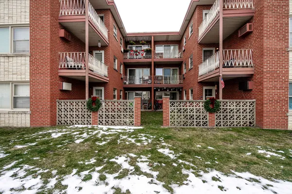$185,000 | 3023 Paris Avenue, Unit 205, River Grove, IL 60171
