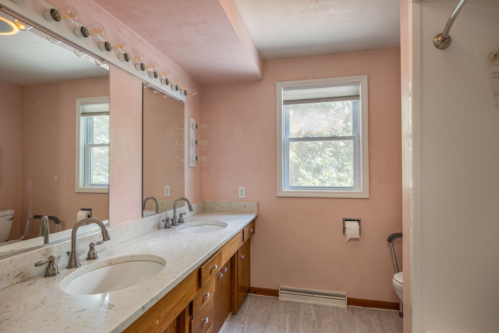 2024 North Eugene Street Appleton, WI 54914 - Photo 32 of 47