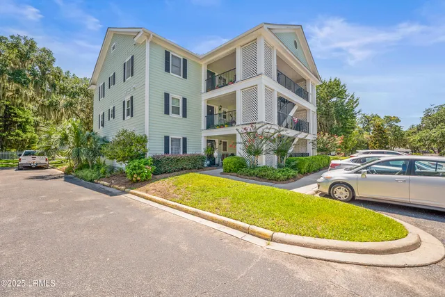 $289,000 | 14 Riverwind Drive, Unit 14, Port Royal, SC 29935