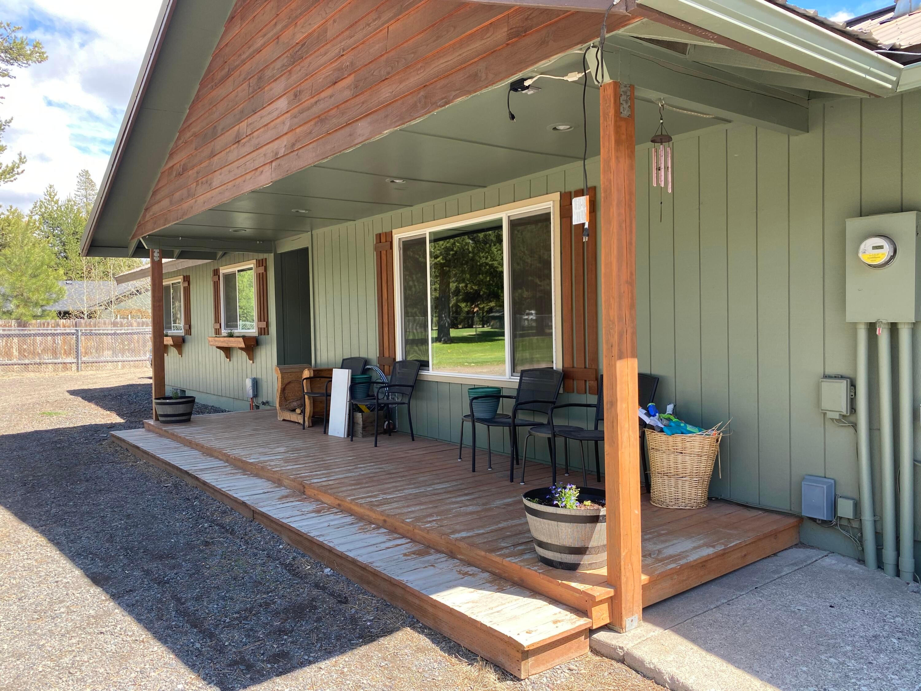 15485 Federal Road La Pine, OR 97739 - Photo 25 of 26 Front Porch