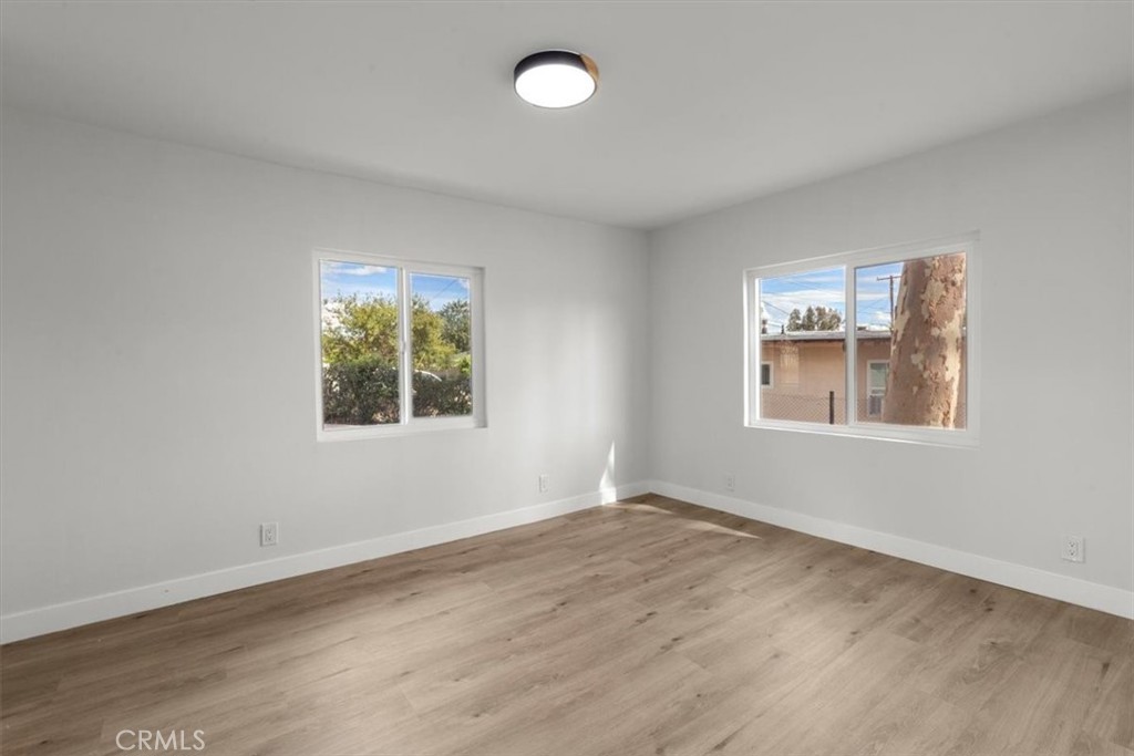 10235 Clara Vista Lane Riverside, CA 92503 - Photo 9 of 14