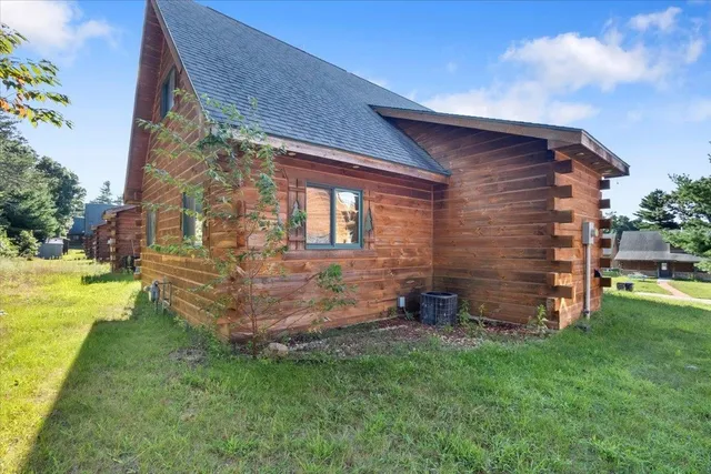 $184,900 | 617 Sandy Beach Court, Warrens, WI 54666