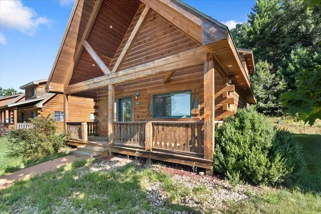 $184,900 | 617 Sandy Beach Court, Warrens, WI 54666