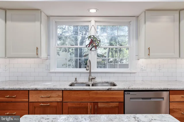 $625,000 | 11703 Walsh Court, Fredericksburg, VA 22408